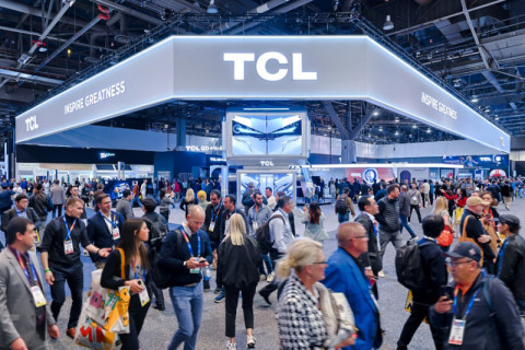 Компания TCL демонстрирует последние инновации в области дисплеев на CES 2025